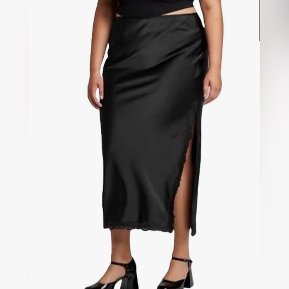 Wild fable satin maxi